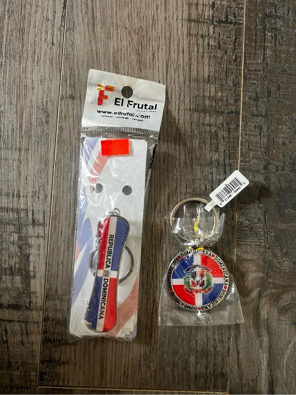 2 Pack Dominican Republic Keychains
